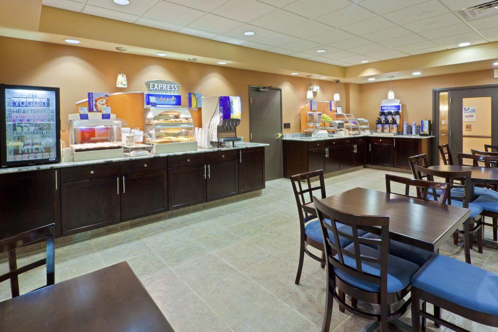 Holiday Inn Express & Suites Ashtabula-Geneva By Ihg Austinburg Екстер'єр фото