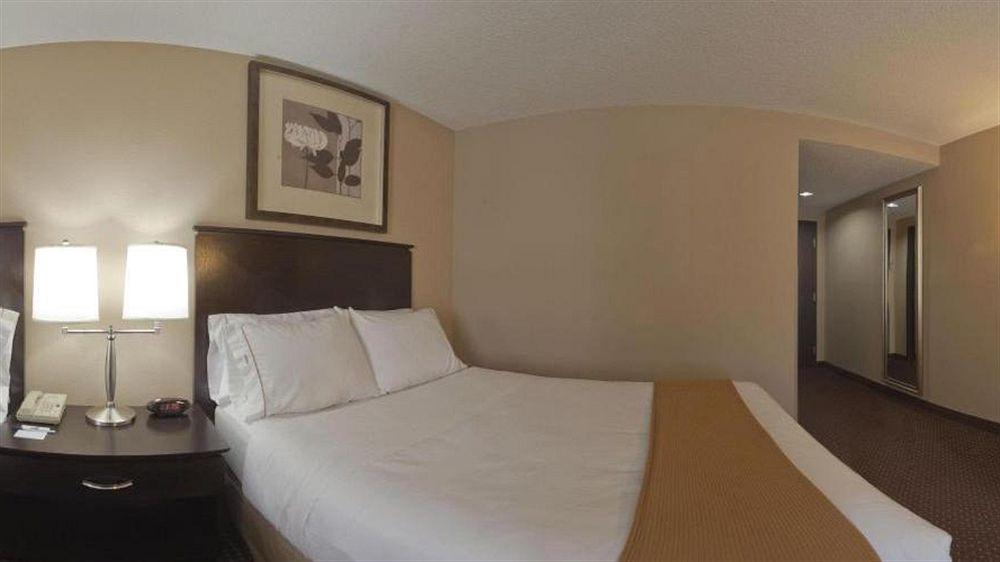 Holiday Inn Express & Suites Ashtabula-Geneva By Ihg Austinburg Екстер'єр фото
