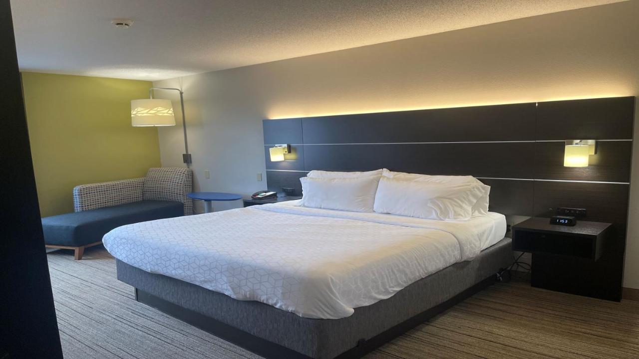 Holiday Inn Express & Suites Ashtabula-Geneva By Ihg Austinburg Екстер'єр фото