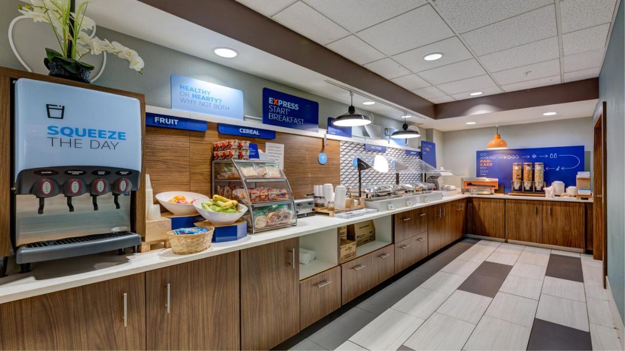 Holiday Inn Express & Suites Ashtabula-Geneva By Ihg Austinburg Екстер'єр фото