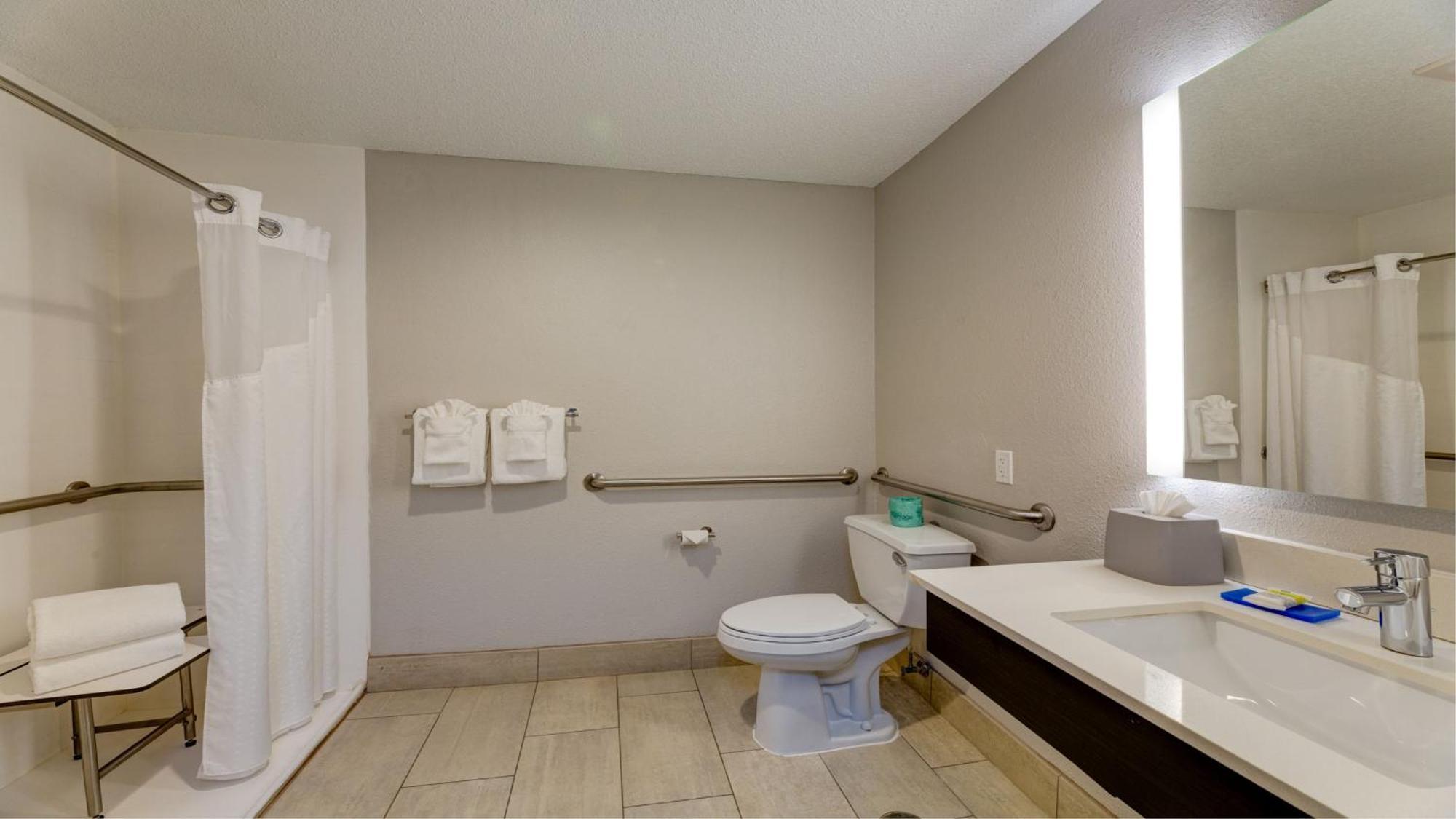 Holiday Inn Express & Suites Ashtabula-Geneva By Ihg Austinburg Екстер'єр фото